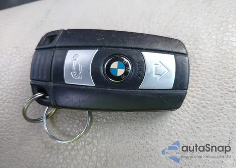 2011 BMW 328I из США, поврежденный, VIN WBAPH7C56BE680769